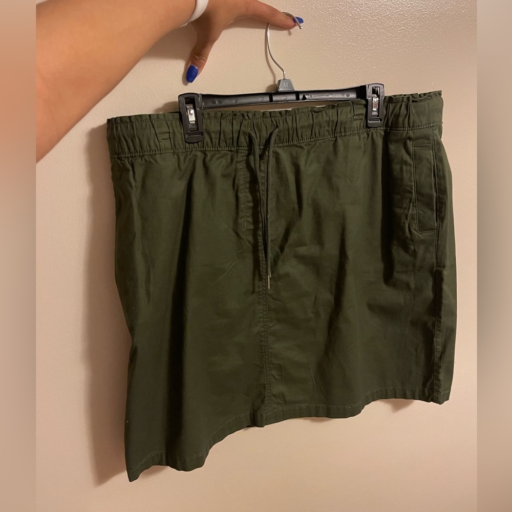 Plus Skirt with pockets